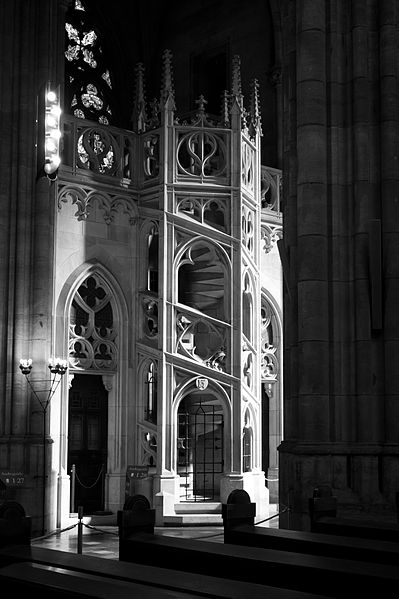 File:St vitus cathedral interior.jpg