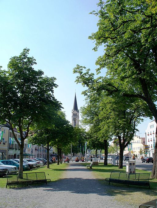 Stadtplatz von Plattling, Juli 2010