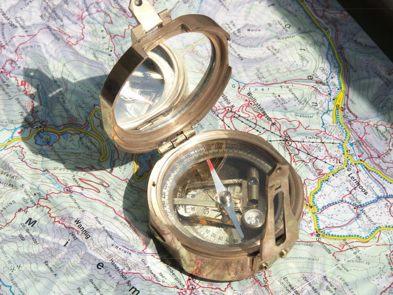 File:Stanley compass 1.jpg