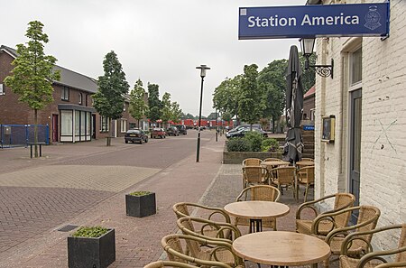 Station America (28250788020)