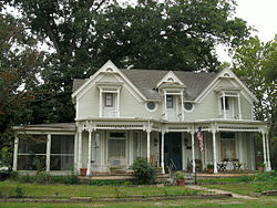 Steamboat House, Dardanelle, AR.JPG