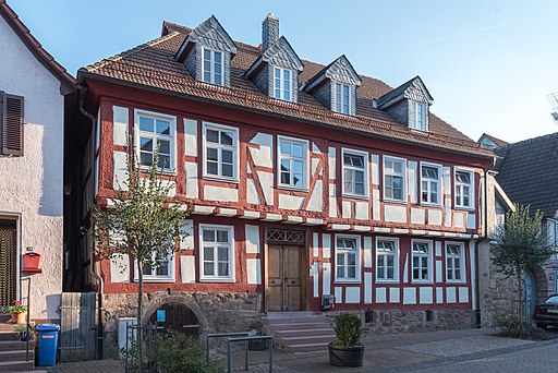 Steinau an der Straße, Brüder-Grimm-Straße 21-20160908-002