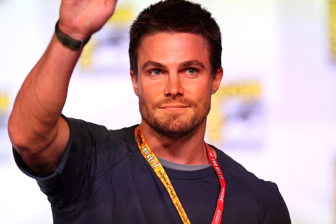 Stephen Amell