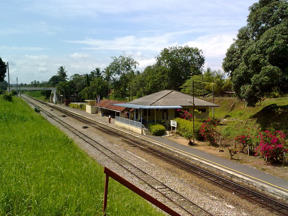 Labis railway station - Wikipedia