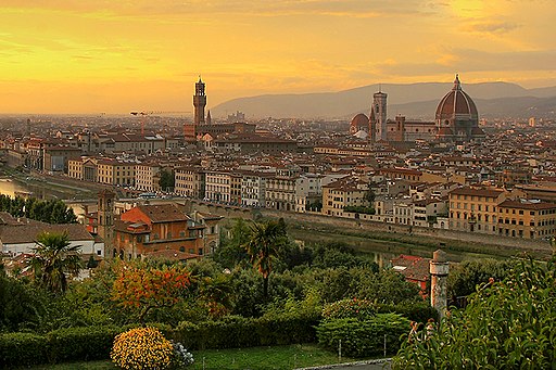 Florenz (UNESCO-Weltkulturerbe in Italien). Sunset over florence 1