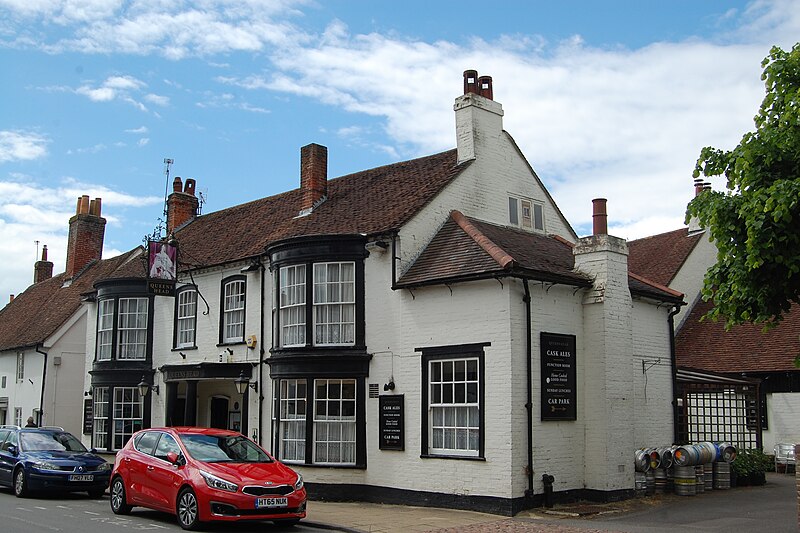 File:The Queen's Head Hotel, High Street, Titchfield (NHLE Code 1230518) (May 2019).JPG