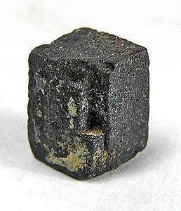 Thorianite-137944.jpg
