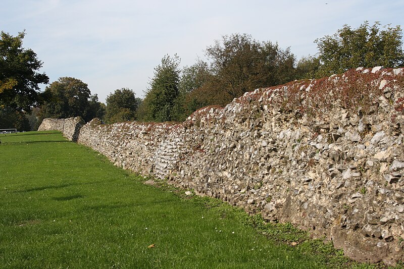 File:Tongeren Römische Stadtmauer 110.JPG