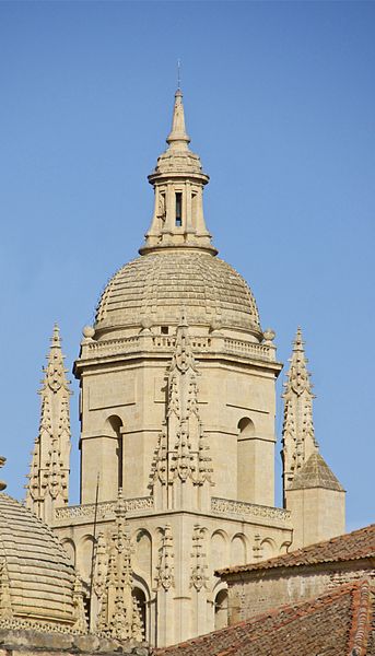 File:Top Bell tower cathedral Segovia.jpg