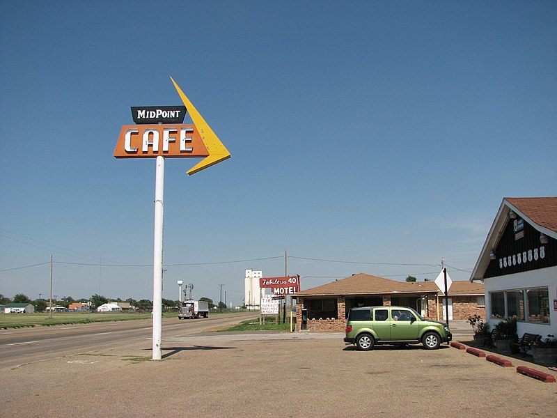 File:US66 midpoint café Adrian TX.jpg