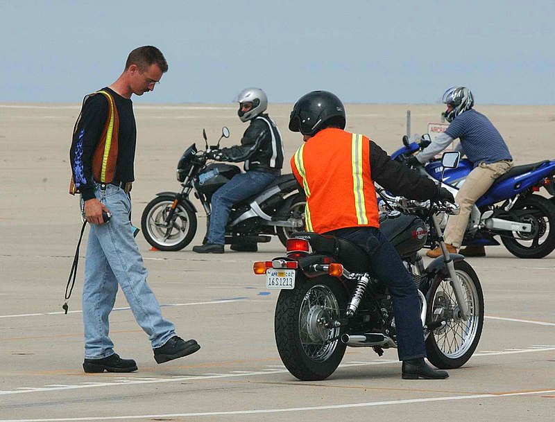Motorcycle safety - Wikipedia