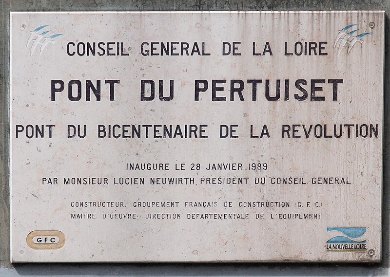 File:Unieux-Le Pertuiset-Plaque Commémorative-20140325.jpg