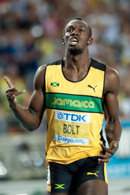 Usain Bolt winning the 200m