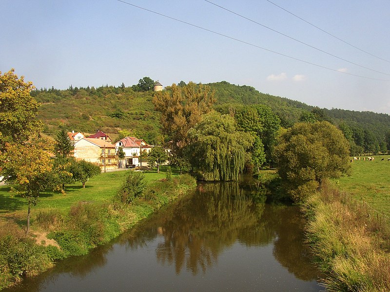 File:Uslava River in Stary Plzenec CZ 0616.jpg