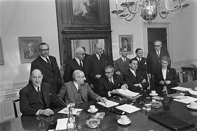 The first meeting the Zijlstra cabinet on 22 November 1966.