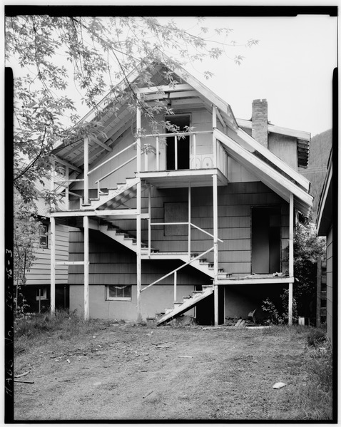 File:WEST REAR - Carl and Annie Beiswinger House, 22 Westside, Wallace, Shoshone County, ID HABS ID,40-WAL,11-3.tif