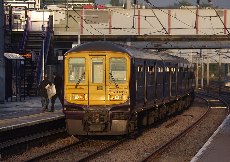 File:West Hampstead Thameslink railway station MMB 08 319368.jpg