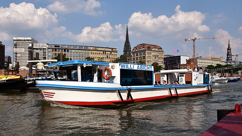 File:Willi Abicht, Hamburg, 2019 (01).jpg