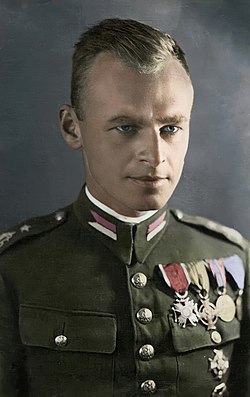 Обработена портретна снимка на Пилецки, преди 1939 г.