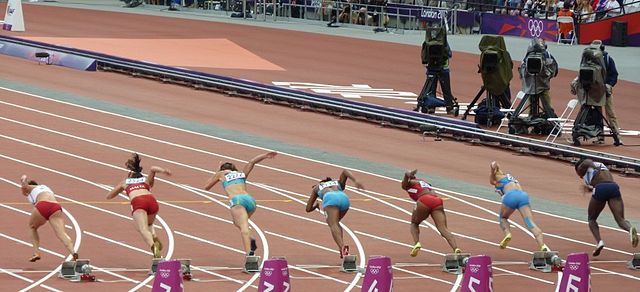 Women's 100 metres heat 2