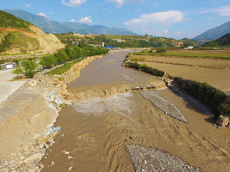 File:Xiaojiang River near Sanjiangkou in Dongchuan.jpg