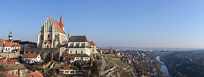 Vista da cidade velha de Znojmo, República Tcheca (definição 13 737 × 5 214)