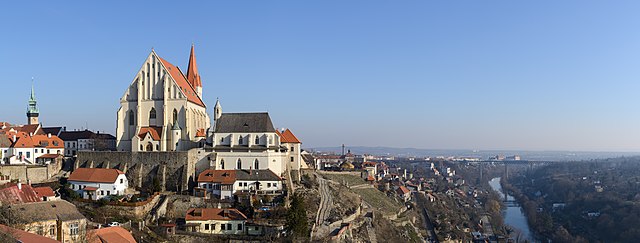 Вид из замка на Старый город Зноймо, Чехия
