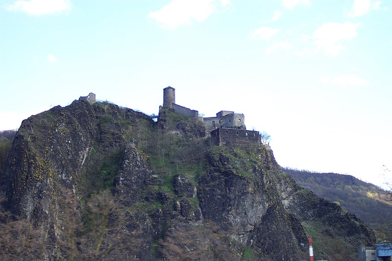 File:Ústí nad Labem, Střekov.JPG