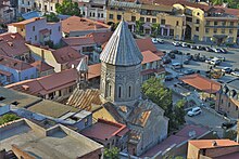Aera vido de la armena katedralo Sankta Georgo de Tbiliso, Kartvelio.