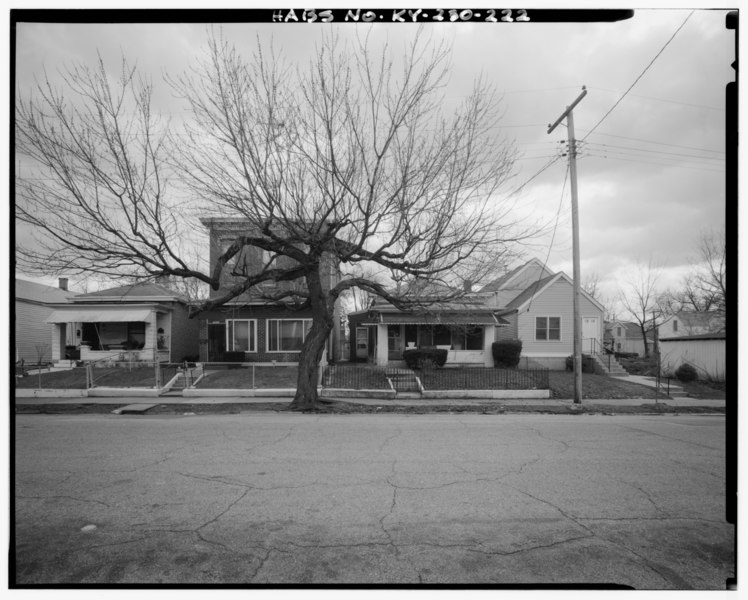 File:1930, 1932, 1934 AND 1936, NORTH FRONTS - Russell Neighborhood, Bounded by Congress and Esquire Alley, Fifteenth and Twenty-first Streets, Louisville, Jefferson County, KY HABS KY,56-LOUVI,80-222.tif