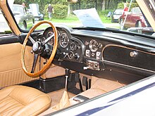 1965 Aston Martin DB5 dash.jpg