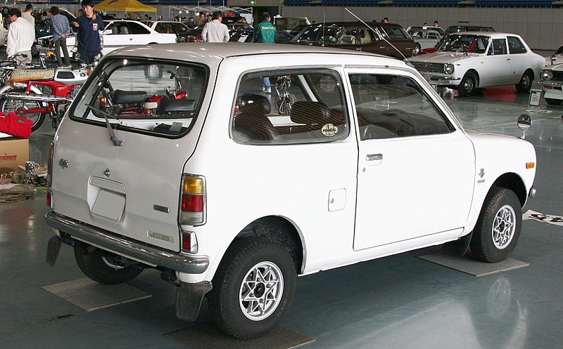 File:1st generation Honda Life rear.jpg