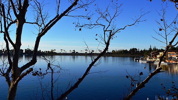 Image: 20131214 0138 Lake Mission Viejo