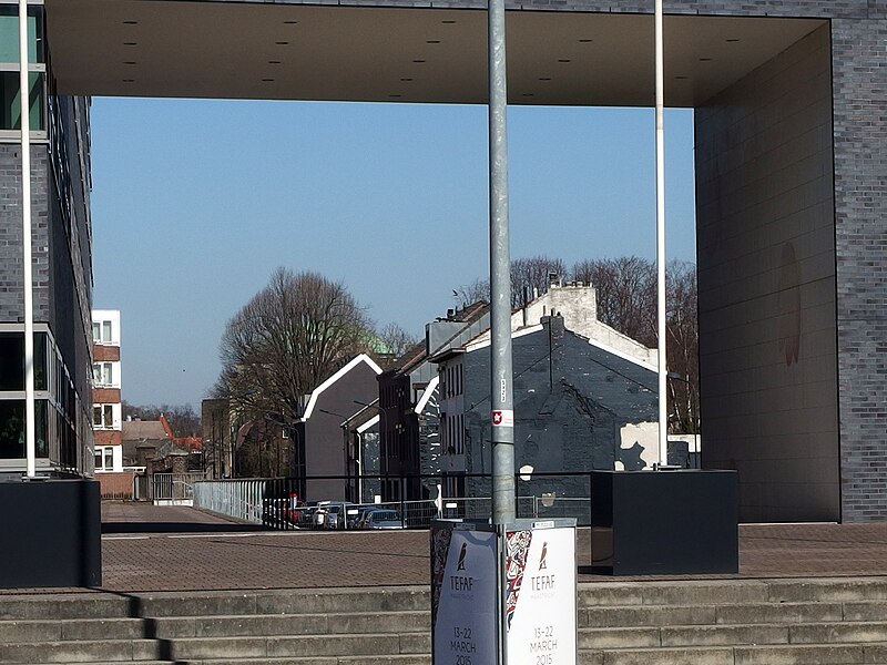 File:20150312 Maastricht; Il Fiore building at Céramique terrain 11.jpg