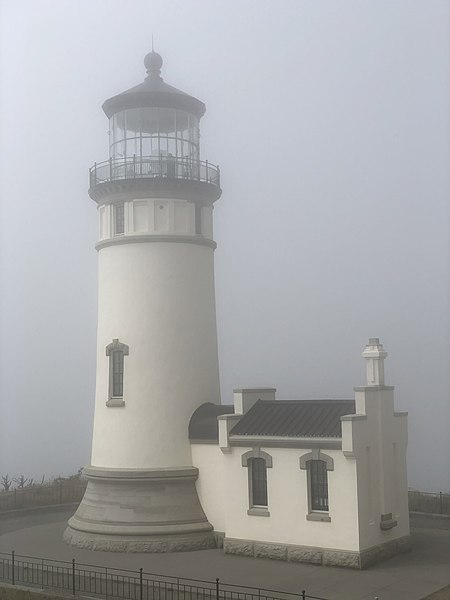 File:2022-07-30, North Head Lighthouse, 005.jpg