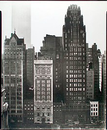 Seen circa 1935, with the Scientific American Building (20 West 40th Street) at left and the American Radiator Building (40 West 40th Street) at right 40th Street between Fifth and Sixth Avenues, Manhattan. (3109785715).jpg