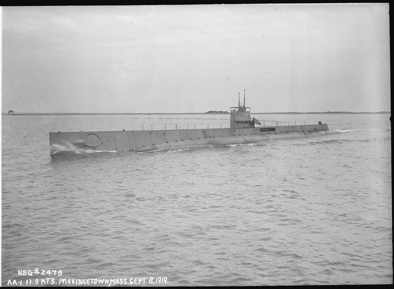 File:AA1 (SS52), renamed T1. Port bow, underway, 09-08-1919 - NARA - 512948.tif