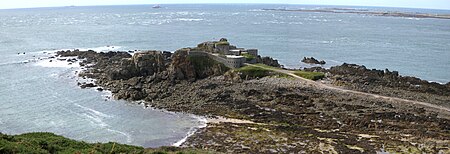 ไฟล์:Alderney_-_Fort_Clonque_02.jpg