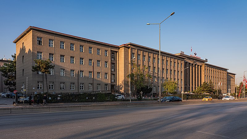 File:Ankara asv2021-10 img22 TCDD building.jpg