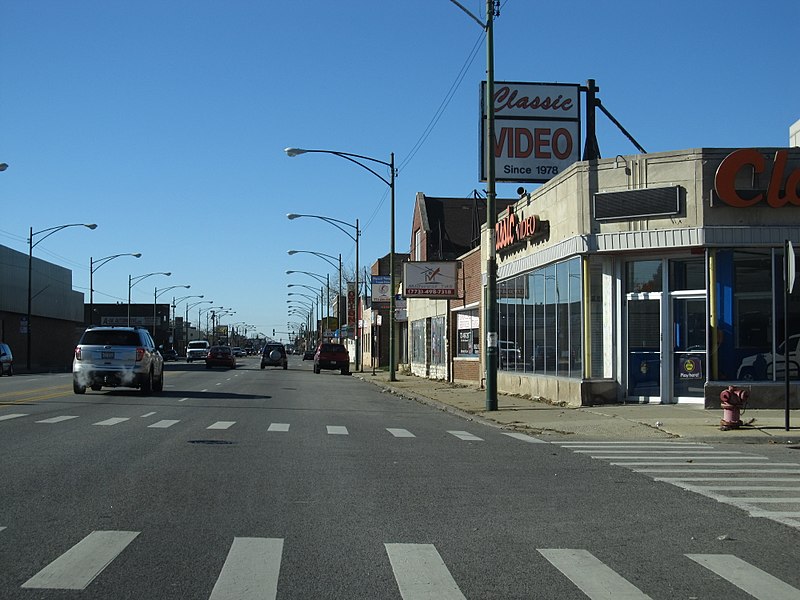 File:Archer Avenue, Chicago, Illinois (11052002023).jpg