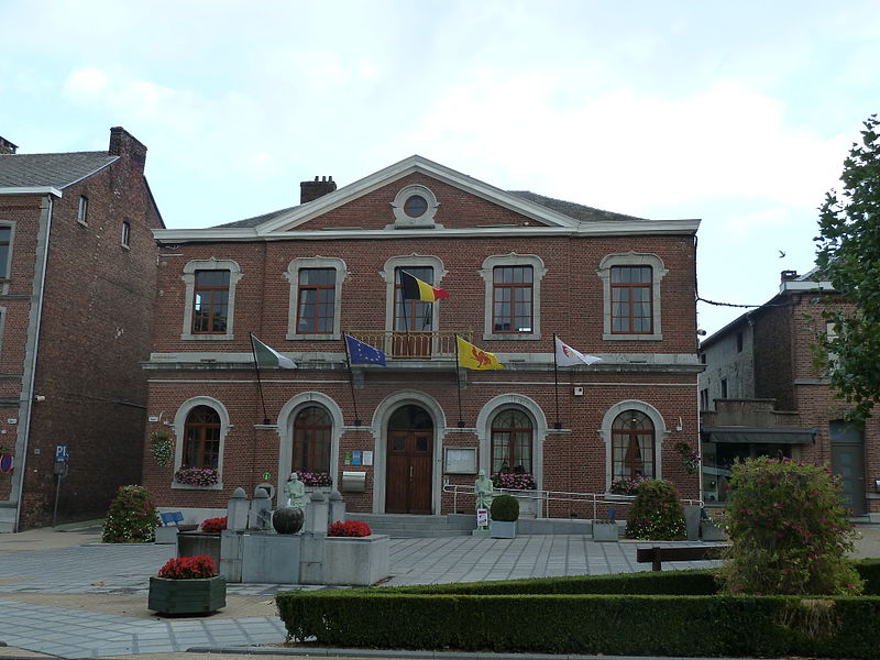 File:Aubel-Gemeentehuis.JPG