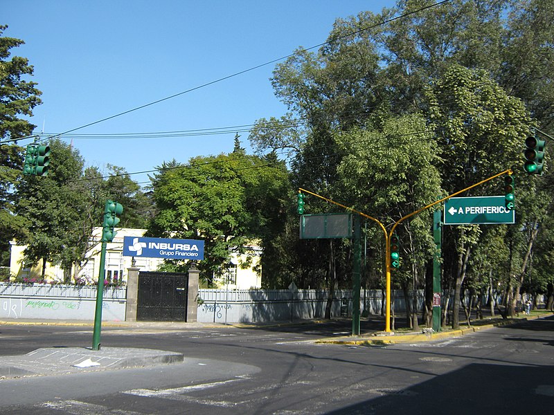 File:Av. San Fernando esq. con Madero - panoramio.jpg