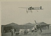 Un Blériot XI en vol.