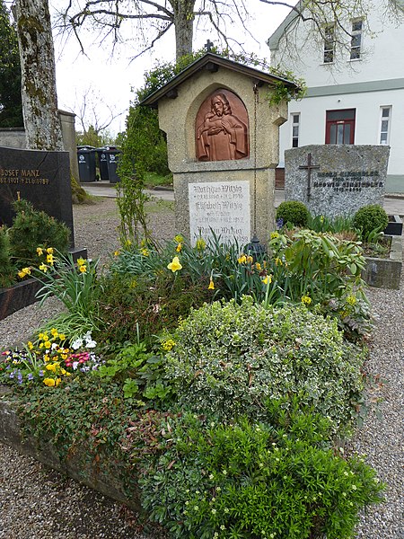 File:Bad Grönenbach Friedhof Stiftsberg - Witzig.JPG