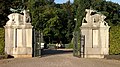 Baden-Baden-Goenneranlage-08-Portal mit Hirschen-gje.jpg