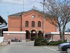 Bahnhofsgebäude Guben.JPG