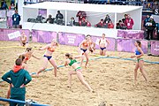 Deutsch: Beachhandball bei den Olympischen Jugendspielen 2018; Tag 6, 12. Oktober 2018; Mädchen, Hauptrundenspiel – Ungarn-Niederlande 2:1 English: Beach handball at the 2018 Summer Youth Olympics at 12 October 2018 – Girls Main Round – Hungary-Netherlands 2:1