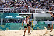 Deutsch: Beachvolleyball bei den Olympischen Jugendspielen 2018; Tag 11, 17. Oktober 2018; Jungen, Spiel um Platz 3 – Argentinien-Ungarn 2:0 (21–15/21–15) English: Beach volleyball at the 2018 Summer Youth Olympics at 17 October 2018 – Bronze Medal Match – Argentina-Hungary 2:0 (21–15/21–15)