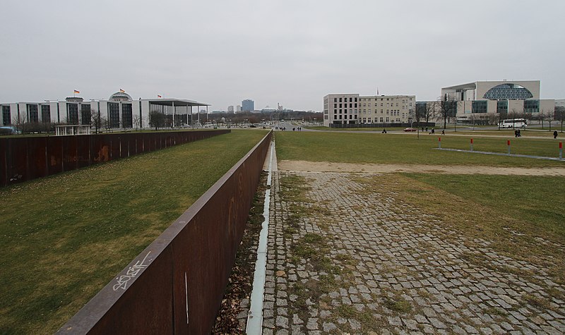 File:Berlin-Paul-Loebe-Haus-16-Bundeskanzleramt-2016-gje.jpg