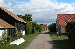 Bild ifrån den enda byn på Birkholm.
